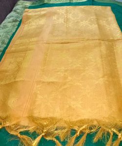 New Banarasi Zari Floral Work Short Dupatta