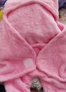 Snug Hooded Baby Blanket Wrap For 0 To 12 Month