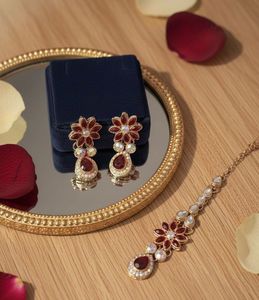 Elegant Floral Jewelry Set