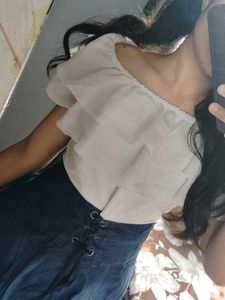 Off-shoulder Ruffle Top