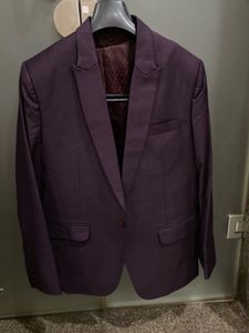 Luxurious Wine 3 pc Men Complete Suit Set