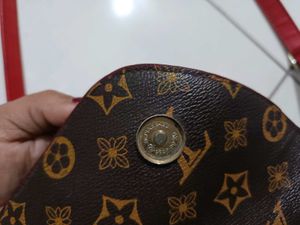 Original Louis Vuitton bag with reference