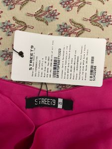 Bright fuschia Solit satin Top