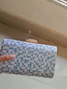 💕Brand New Pixel Clutch 👛