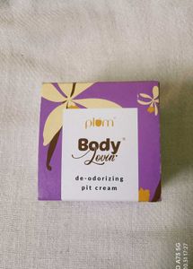 Plum BodyLovin' Pit Cream