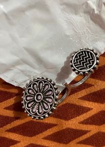 Silver Tone Floral Toe Ring