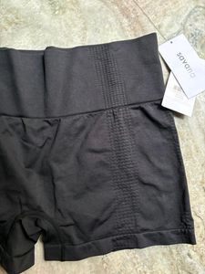 Savana Black Gym Shorts