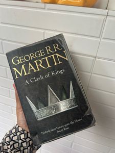 A Clash Of Kings- George R.R. Martin (GOT #2)