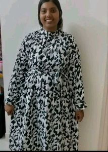 BLACK AND WHITE COLOUR DRESS