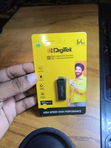 DigiTek 64GB USB 3.2 Flash Drive