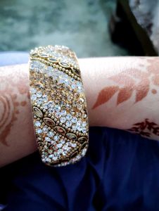 Sparkling Gold &amp; Crystal Bangle