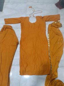 Yellow dress
