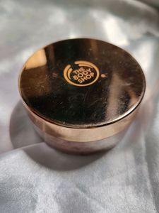 The Body Shop Shimmer Brush On Radiance Pearls