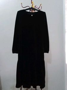Elegant Black Dress