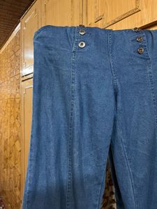 Flared Jeans