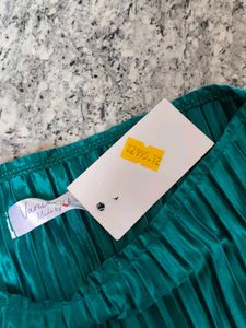 Brand New Emerald Green Pleated Co Ord  Set
