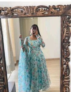 Fashion Flowers Printed Long Suit.