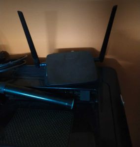 2 D-Link WiFi Router power not on
