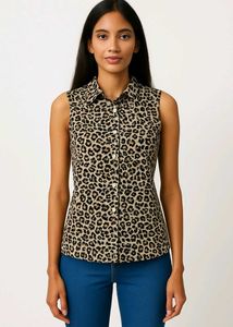 Fitted Leopard Print Sleeveless Button Down Shirt