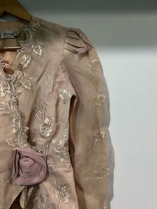 Women top