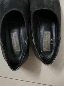 Black Shoes For Girls