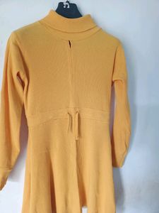 Mustard Top 💛