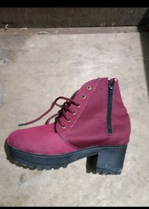 Maroon Sturdy Boots With Laces | 5-5.5 UK