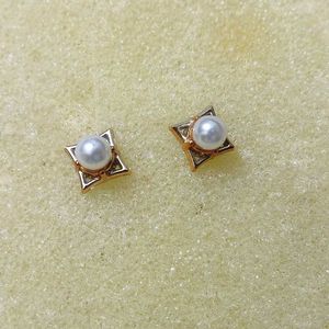 10 Set Pearl Stud Earrings