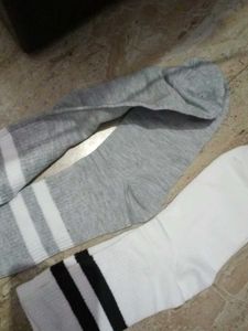 2 Pair Of Socks 🧦