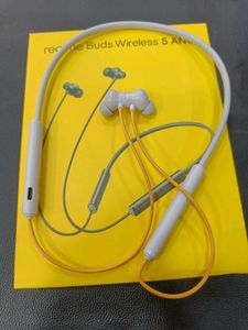 Realme Buds Wireless &amp; T200 Lite