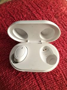 Oppo Ear Buds.One Bud Lost