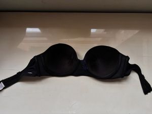 Black Strapless Bra
