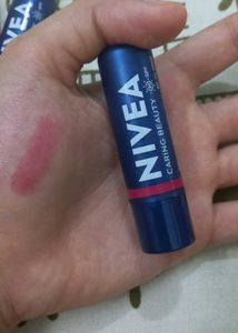Nivea 4 Lipbalm Combo