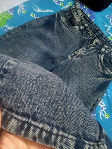 Women/Men Jeans !! On Sale Price