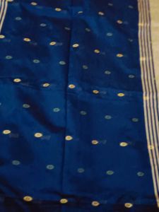 Handloom Saree 💙💛