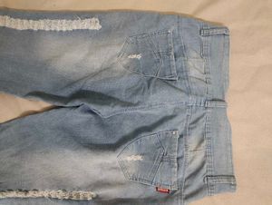 Cute Jeans with Lace Detail