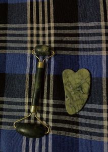 Jade Roller & Gua Sha Set