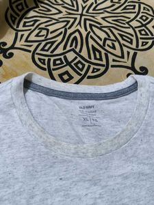 Old Navy Men Grey Cotton Regular Fit Tshirt