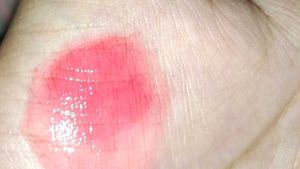 DMP Cappuvini Lip Glaze