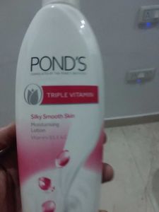 Pond's Triple Vitamin Lotion 275 ml