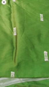 A beautiful  pure silk green 🍏 saree