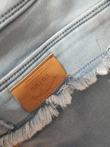 Frayed Hem Light Wash Flare Jeans