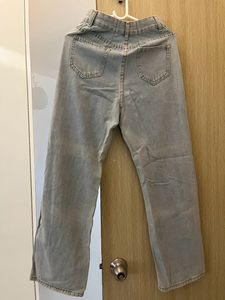 Urbanic Baggy Jeans🤍🤍(LAST PRICE🏃‍♀️)