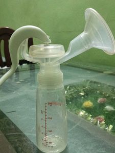 Brand New Pigeon Mannual Breast Pump