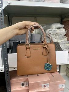 MICHAEL KORS NEW SLING BAG WITH BOX