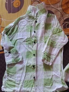 Green Plaid Top &amp; Shirt Set