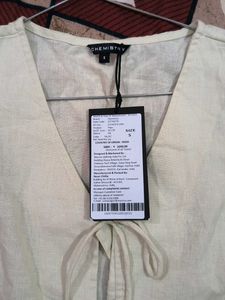 Chic Linen Blend Tie-Front Sleeveless Top