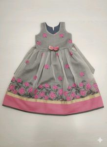 Cute  Dress homemade age 3- 6 year  girl