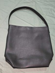 Elegant Shoulder Bag