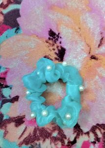 Pastel Green Beaded Scrunchy